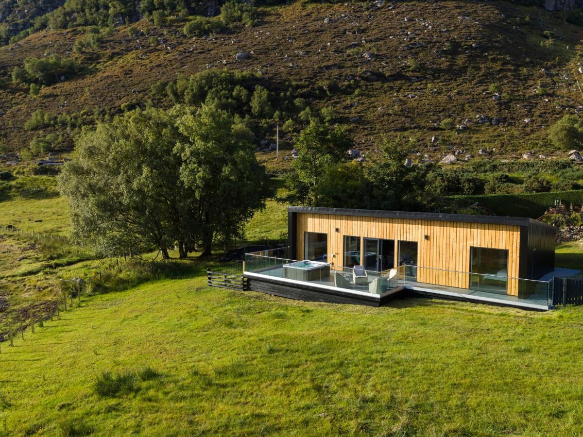 Birches Lodge With Hot Tub Dundonnell Exterior photo